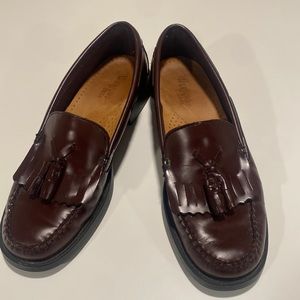 Bass Weejuns Marietta style leather tassel loafers, burgundy/wine color size 7